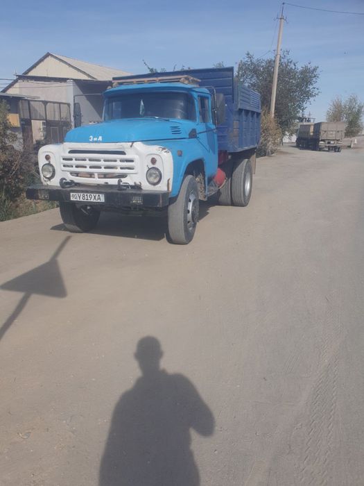 Зил 1989 йил сотилади.