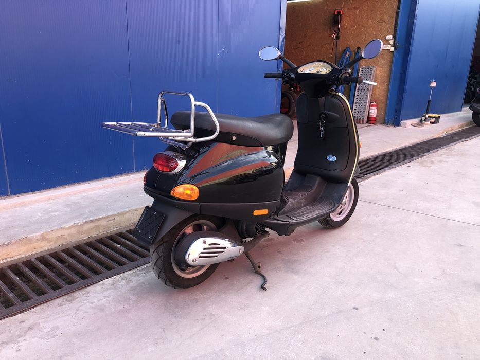 Vespa 50 din 2011