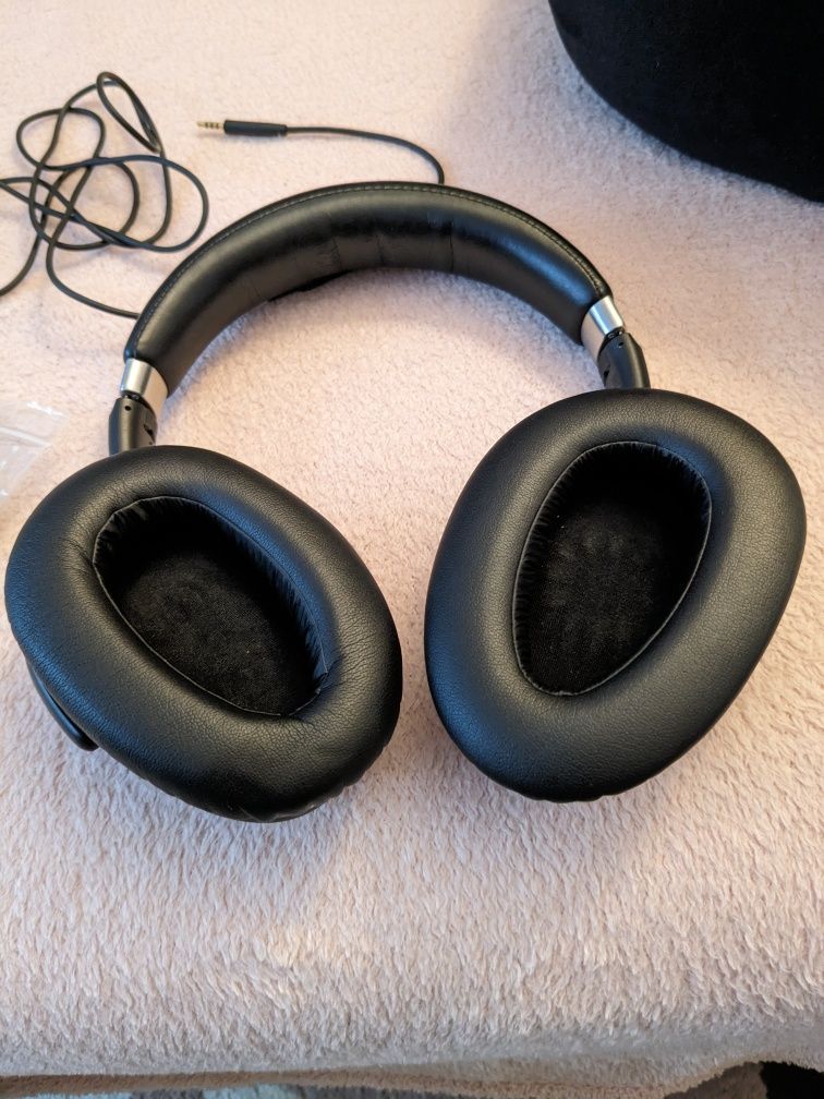 Casti premium SENNHEISER PXC 550