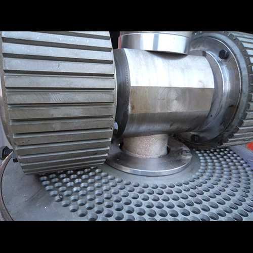 Granulator furaje KL 300 cu 3 matrite, motor inclus 22 kW NOU