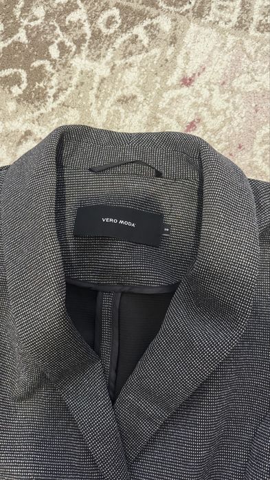 Рокля тип сако с камъни размер 38