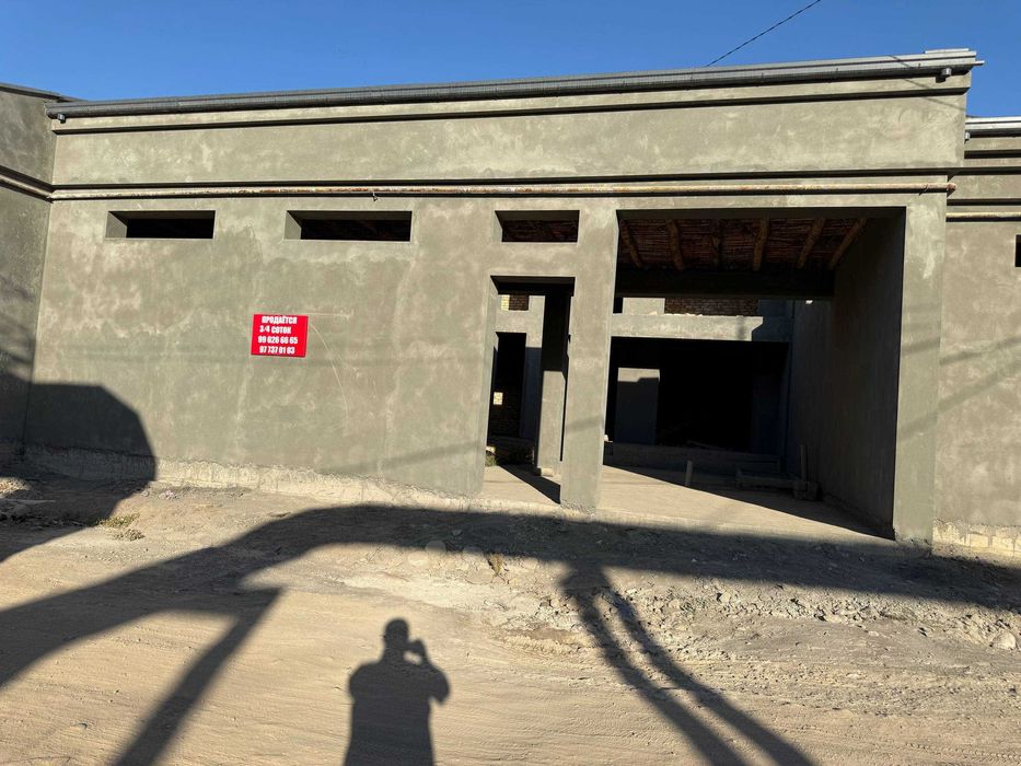 Срочно Продаётся 2-этажный коттедж в Тутзор МФЙ!!! Отличная локация!