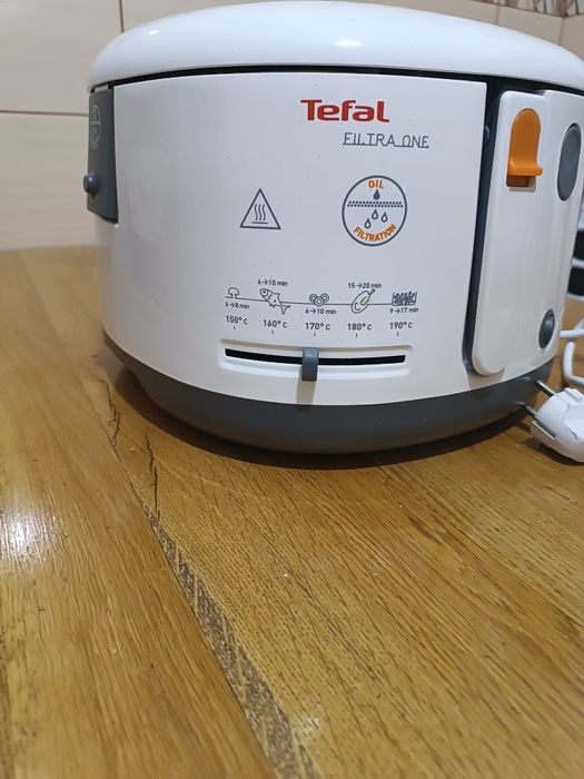 Friteuză electrică