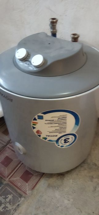 Ariston ishlatilgan 50 l 700000 soʻm holati yaxshi