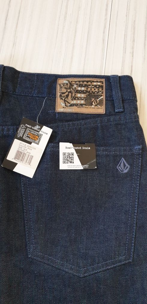 VOLCOM Jeans Mens Size 32/34 НОВО! ОРИГИНАЛ! Мъжки Дънки!