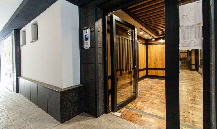 Продава се Двустаен апартамент в Пловдив, Коматевски възел - 81 кв.м за 2088 €/кв.м - Снимка #4