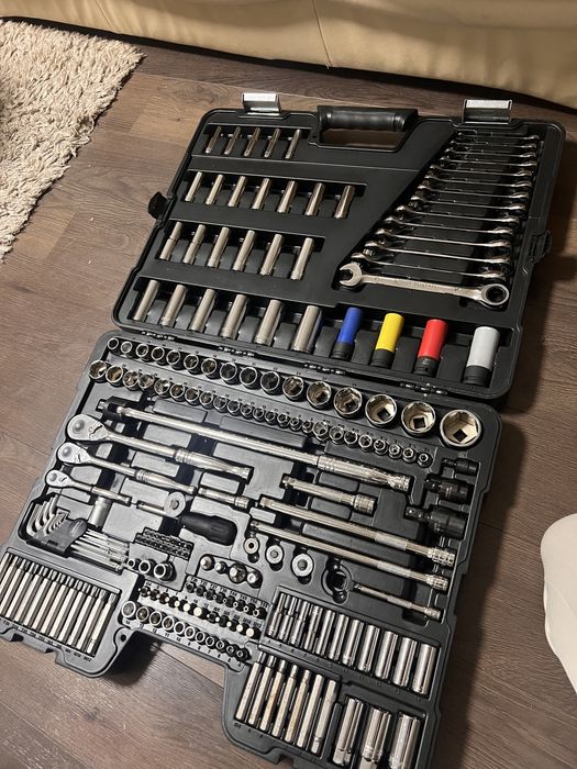 Trusa profesionala auto HALFORD folosita de cateva ori