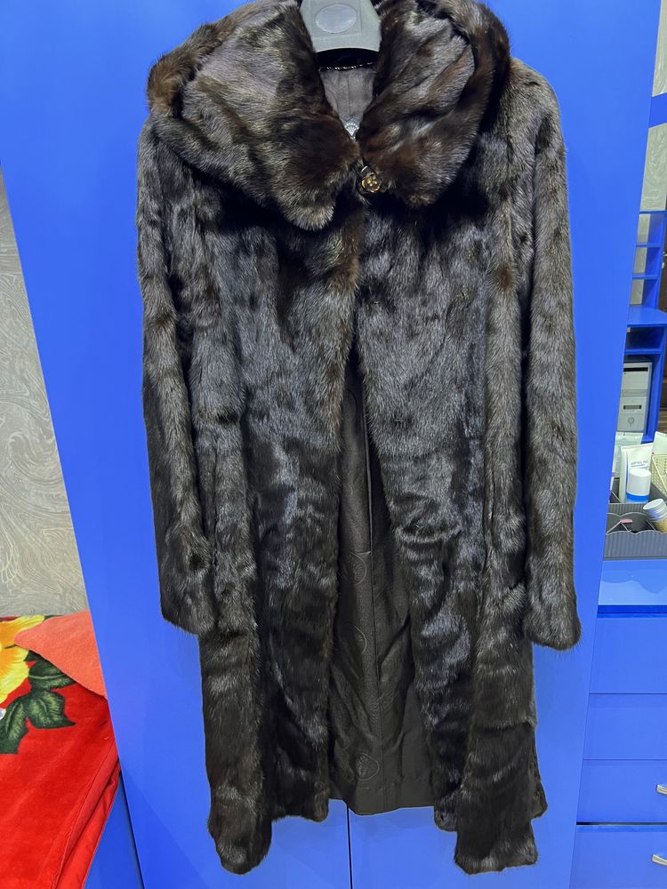 Продам норковую шубу