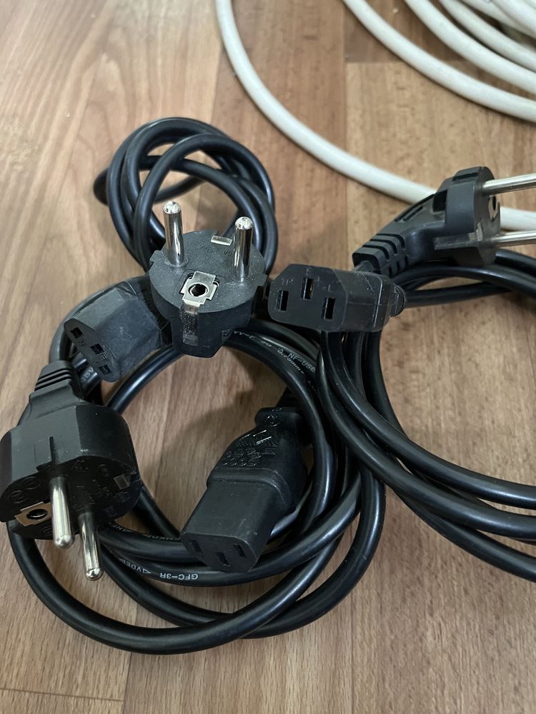 Шнуры и кабели для электроники