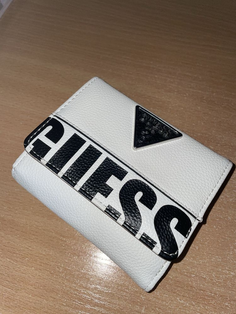 Guess Narita Портфейл Бял
