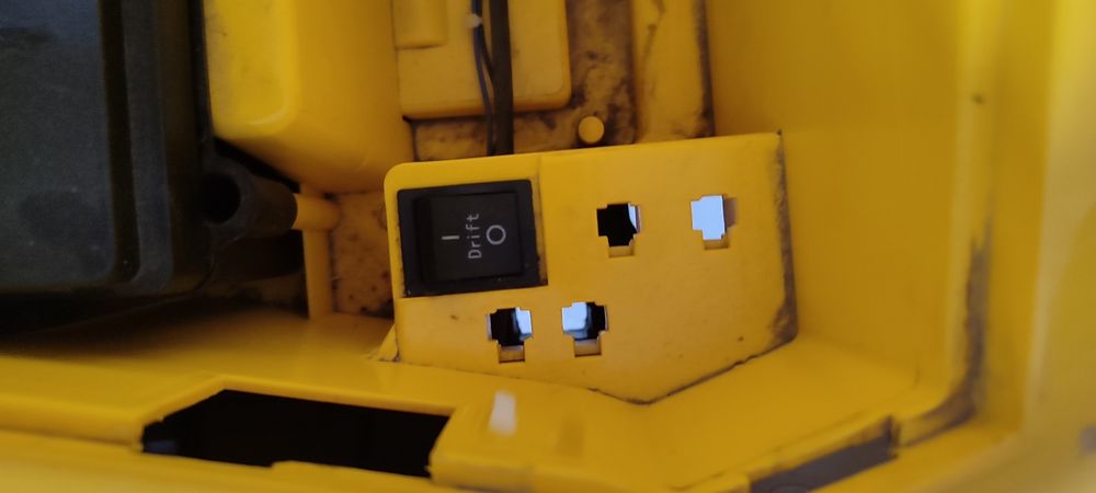 detskiy moshina sotiladi drift qladi