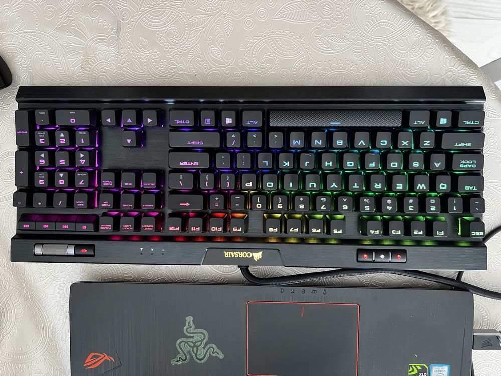 Tastatura Corsair K70 RGB MK. 2