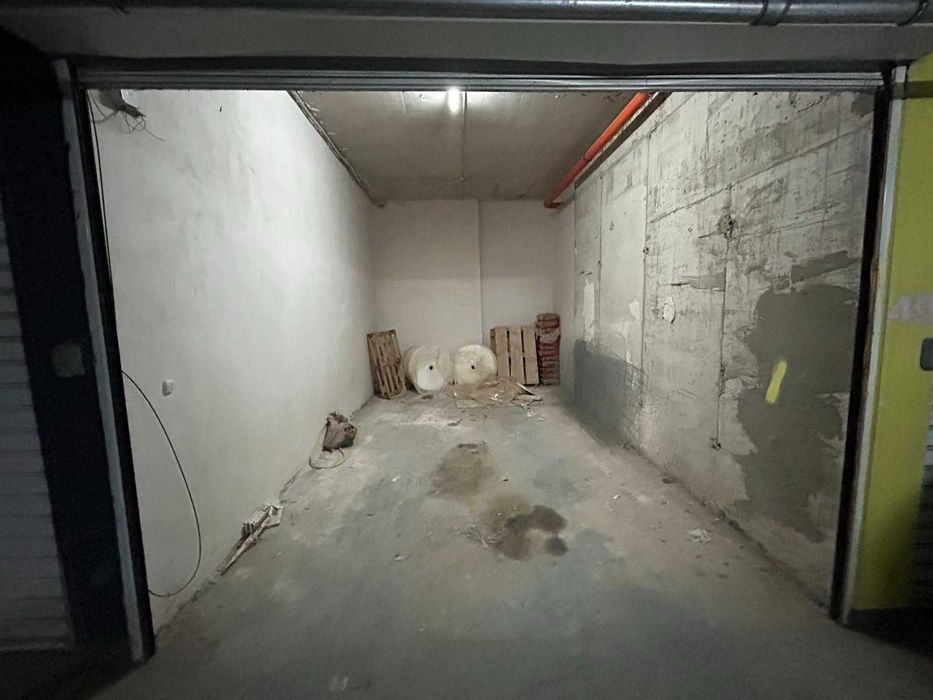 ГАРАЖ в Студентски град