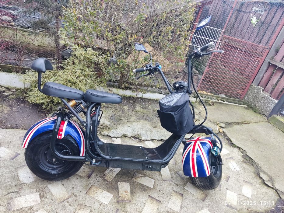 Vând scuter electric