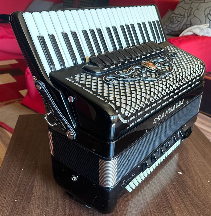 Acordeon Scandalli Extreme 6 (VI)