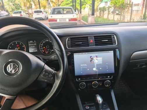 Navigatie GPS Android VOLKSWAGEN Jetta 2011-2018 - CarPlay AndroidAuto