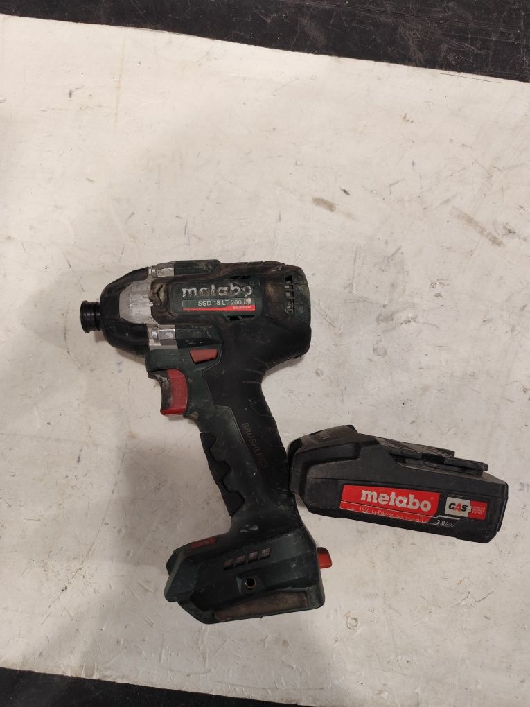 Акумулаторен импактдрайвър Метабо Metabo SSD 18 LT 200 BL + 2 Ah