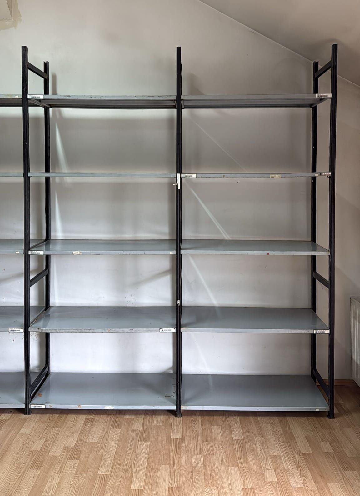 Rafturi metalice profesionale