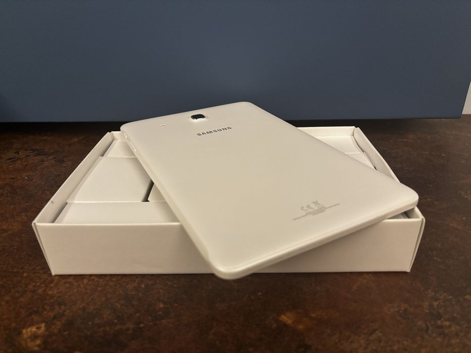 Samsung Galaxy Tab E