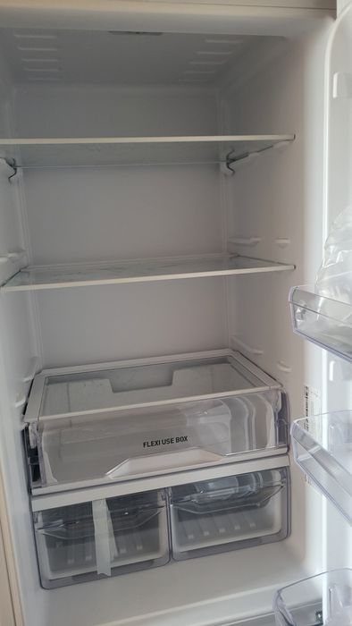 Холодильник продается новый энергосбережающий класс А двухдверный моро