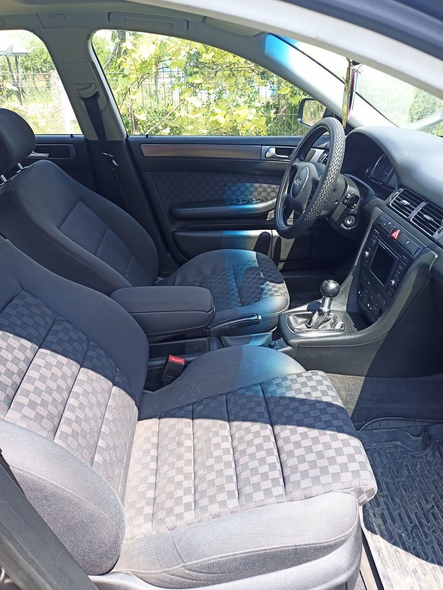 Vând Audi A6 C5 quattro