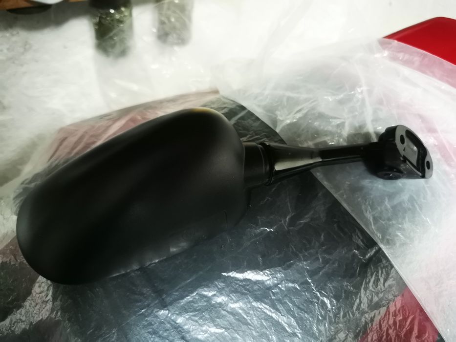 Дясно огледало за Honda cbr Хонда цбр