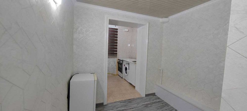 N.12119 Гагарин кучасида 1 хонали квартира сотилади