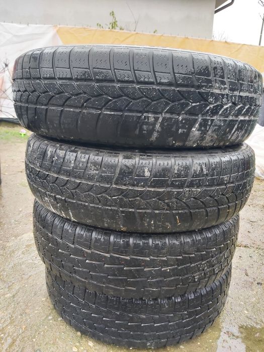 Anvelope iarna cu tot jante 165,70,14