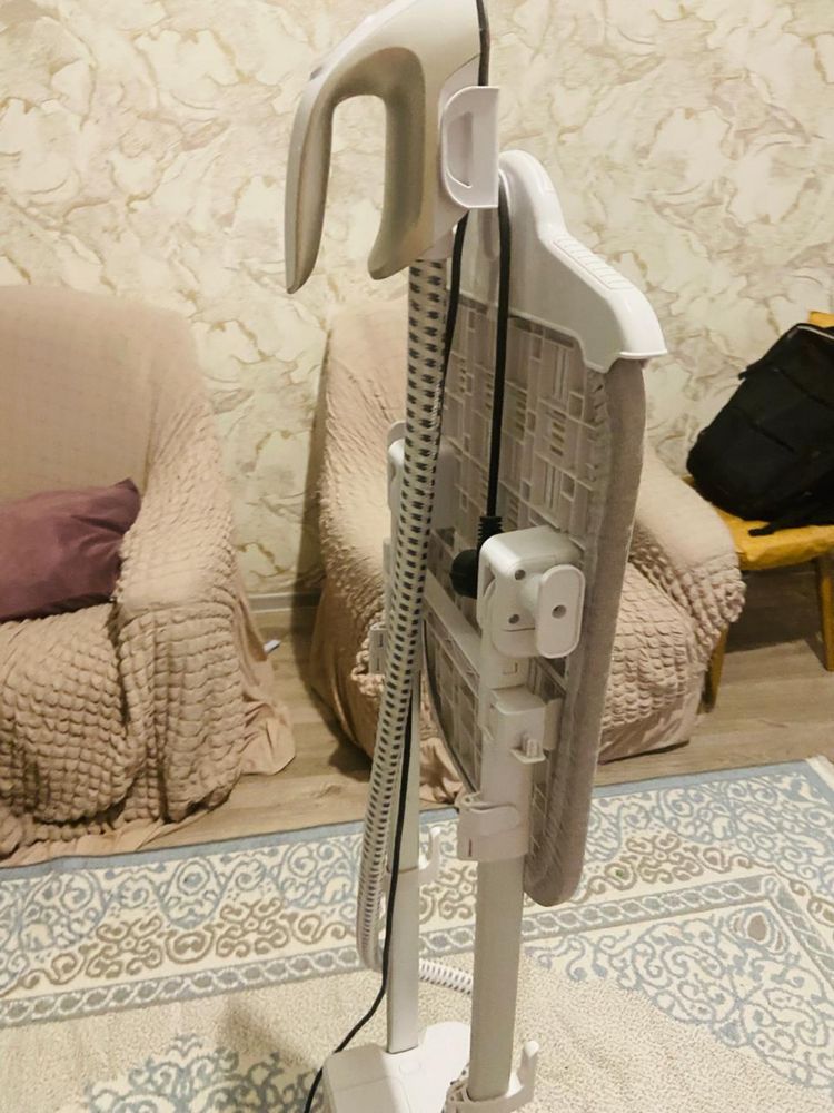 вертикальный паровой утюг‑стилер 2‑в‑1
