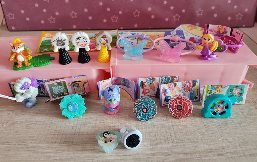 Киндер Sprinty,.Harry Potter,,Енчантималс, Миньони, Смърфове,