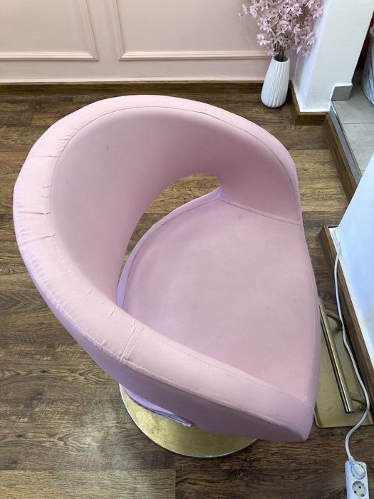 Фризьорско оборудване - стол, огледало