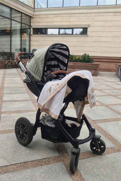 Коляска прогулочная