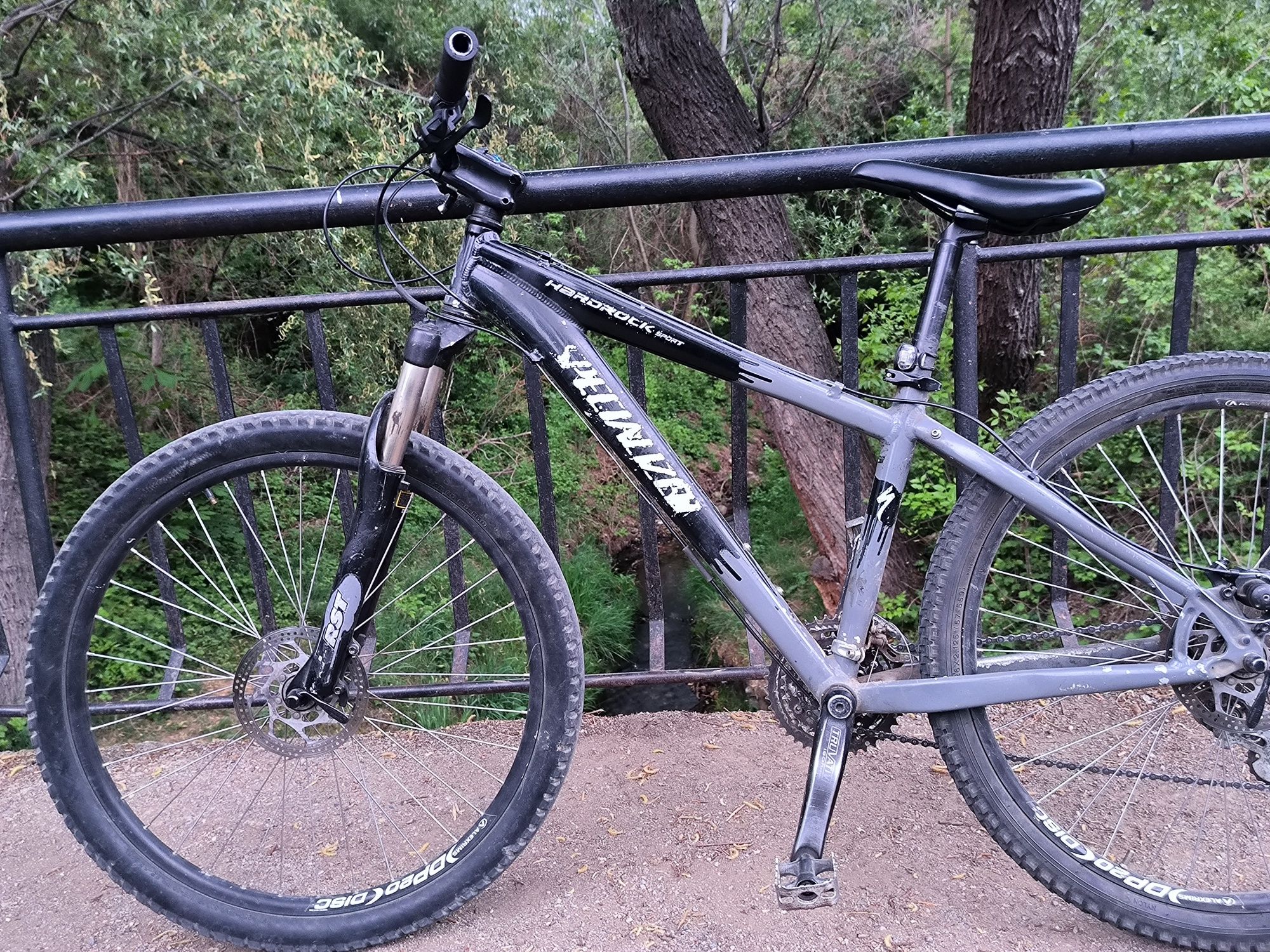 Specialized hardrock sport hardtail колело