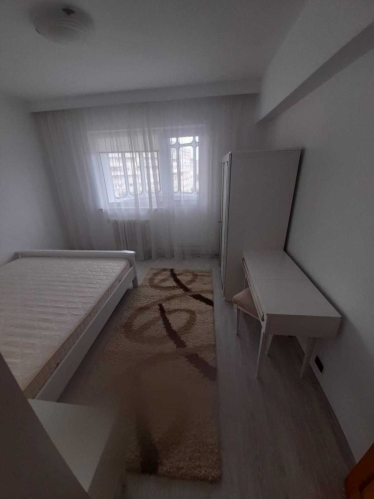Apartament 3 camere decomandate, 2 bai, 3 balcoane, 80mp, lift