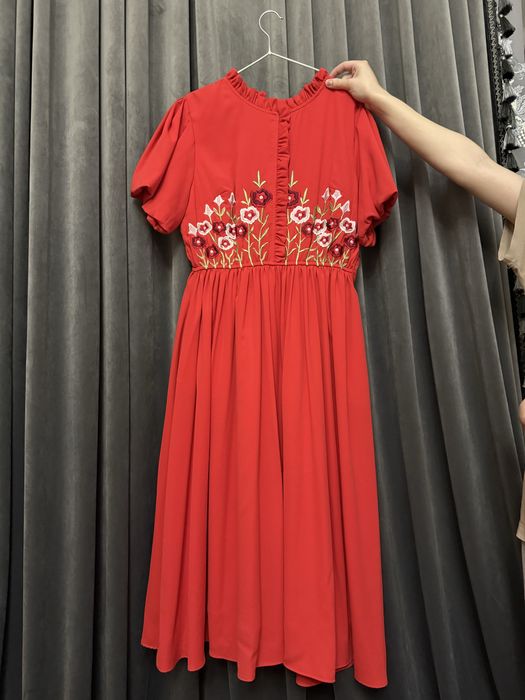 Продам платье хорошие