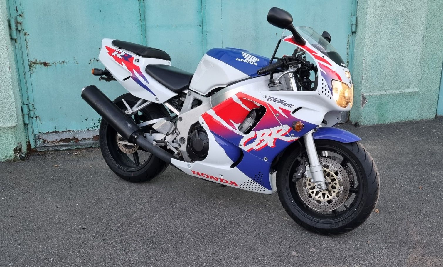 Honda cbr 900rr sc28 893cc posibil vehicul istoric