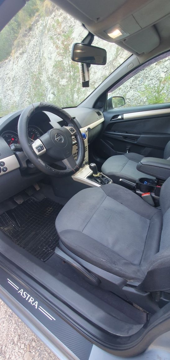 Опел Астра H 1.7 cdti 125кс