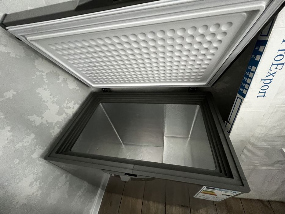 Морозильник Almagreen 180 L - отличное состояние, серый