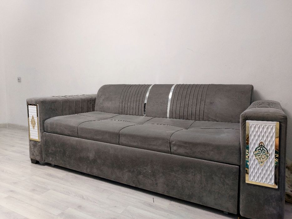 Диван  двухместный