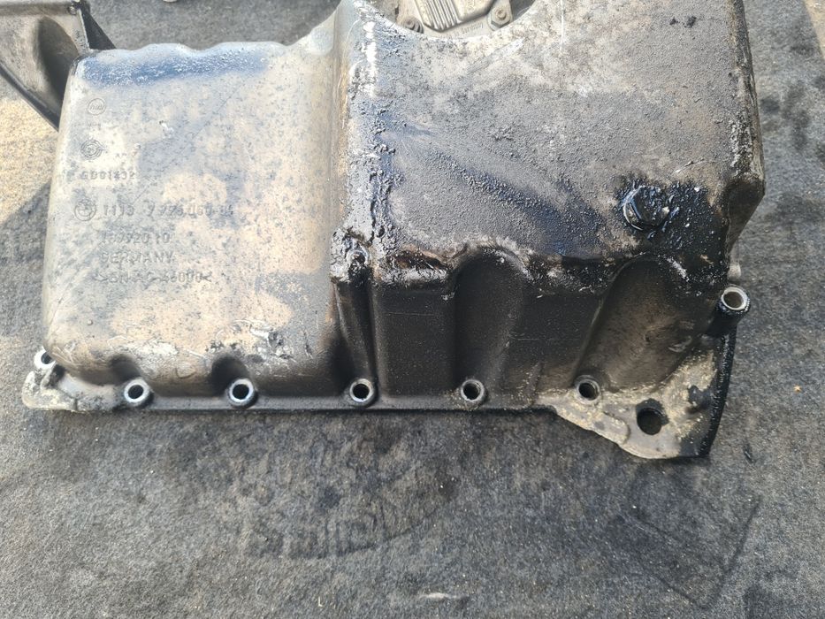 Baie ulei bmw e60 e61 520d 163 cai m47