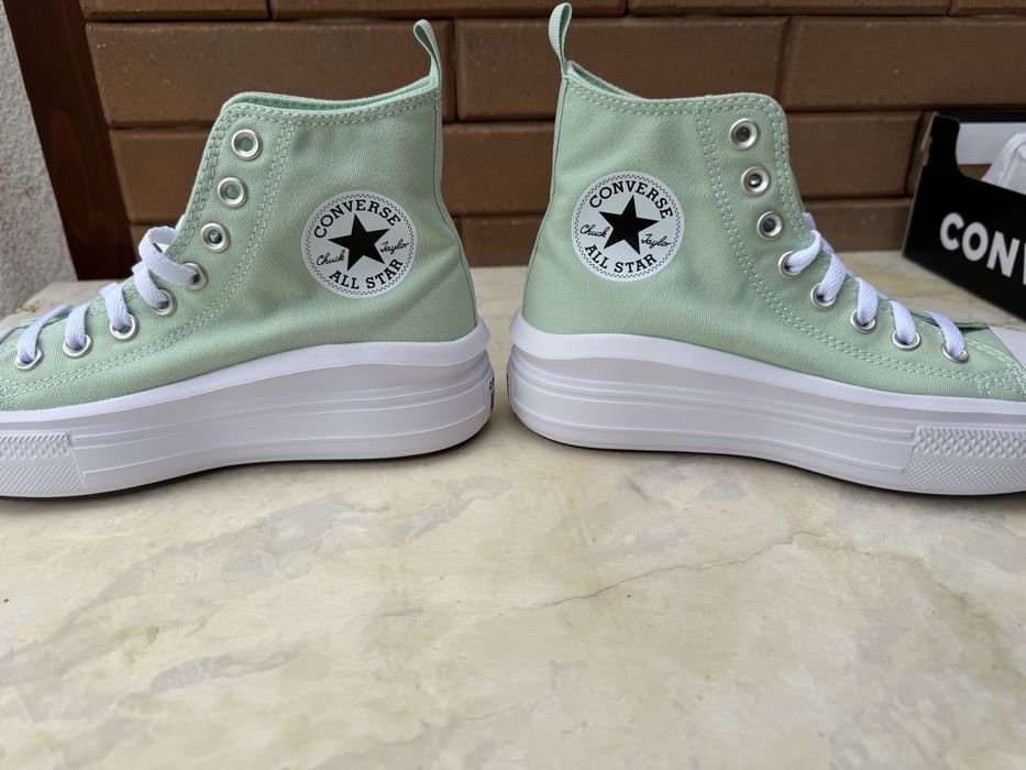 Sneakersi Converse noi