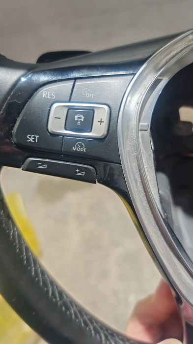 Volan cu comenzi + airbag VW Passat B8
