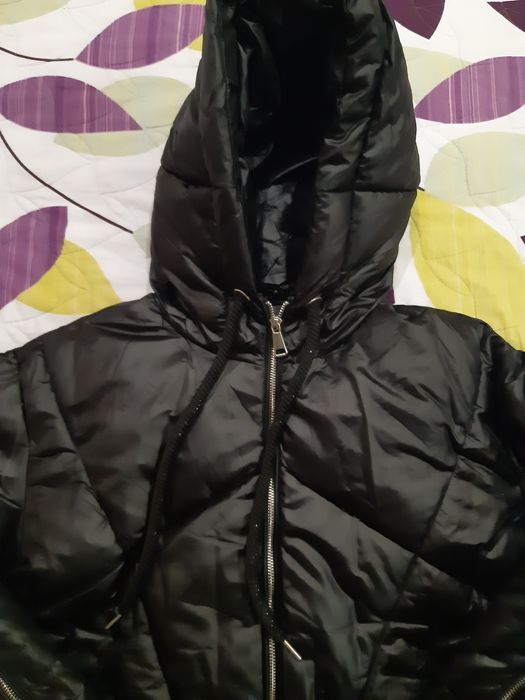 Дамско яке с качулка за 30лв