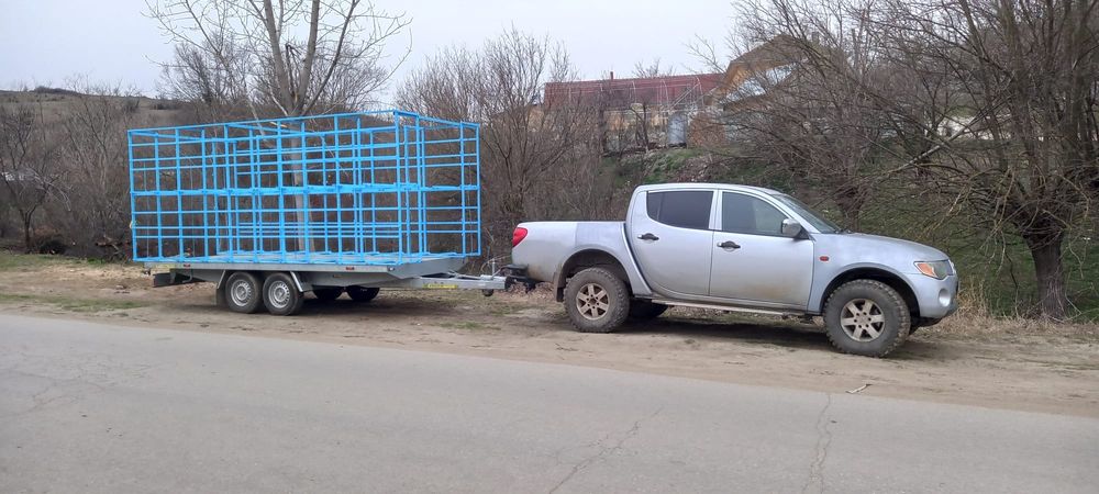 Platforma remorca apicola stupi