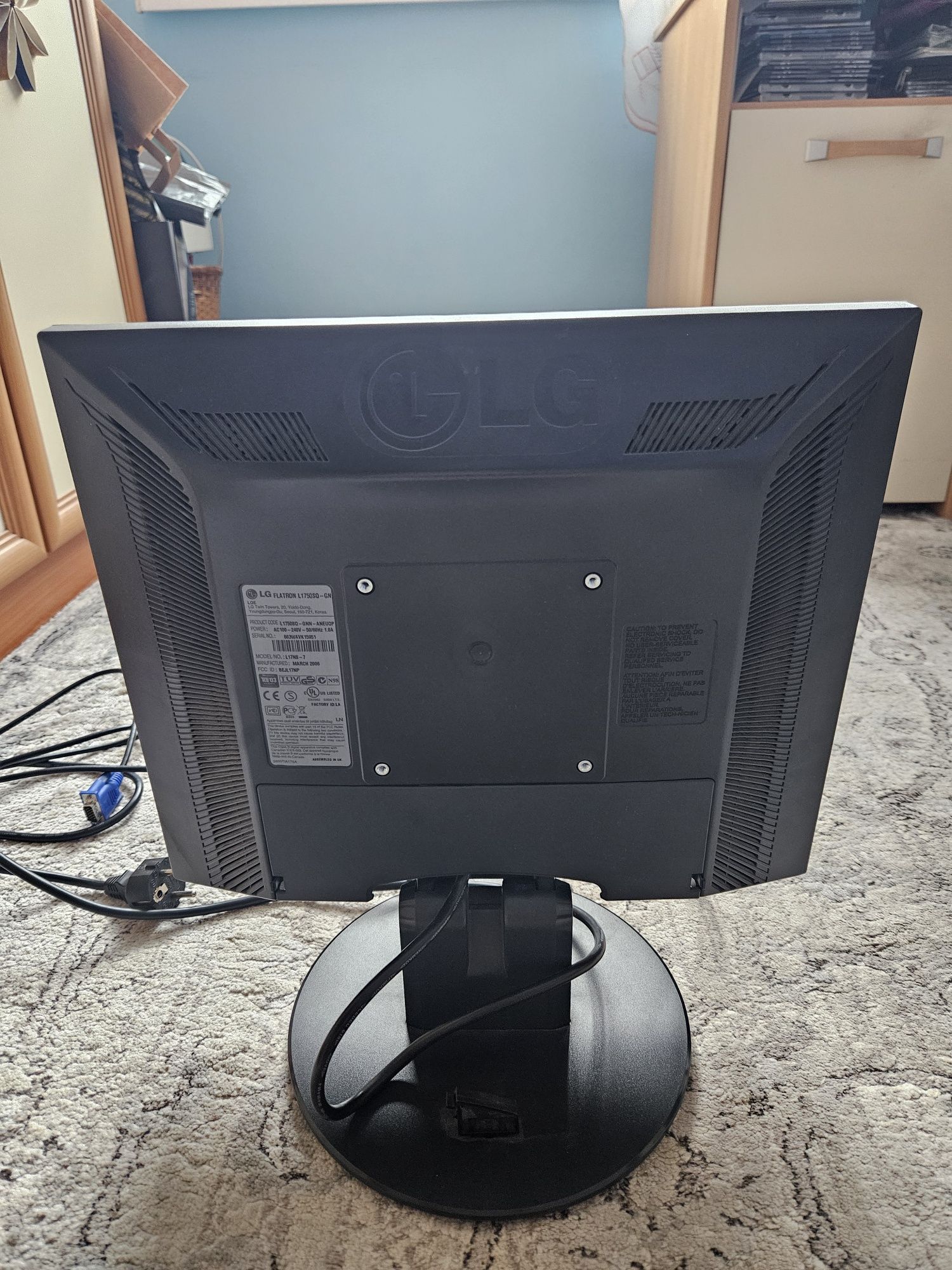 Монитор LG Flatron