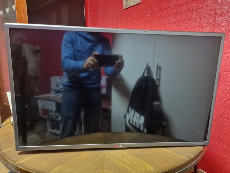 Vand televizoare plasma LED