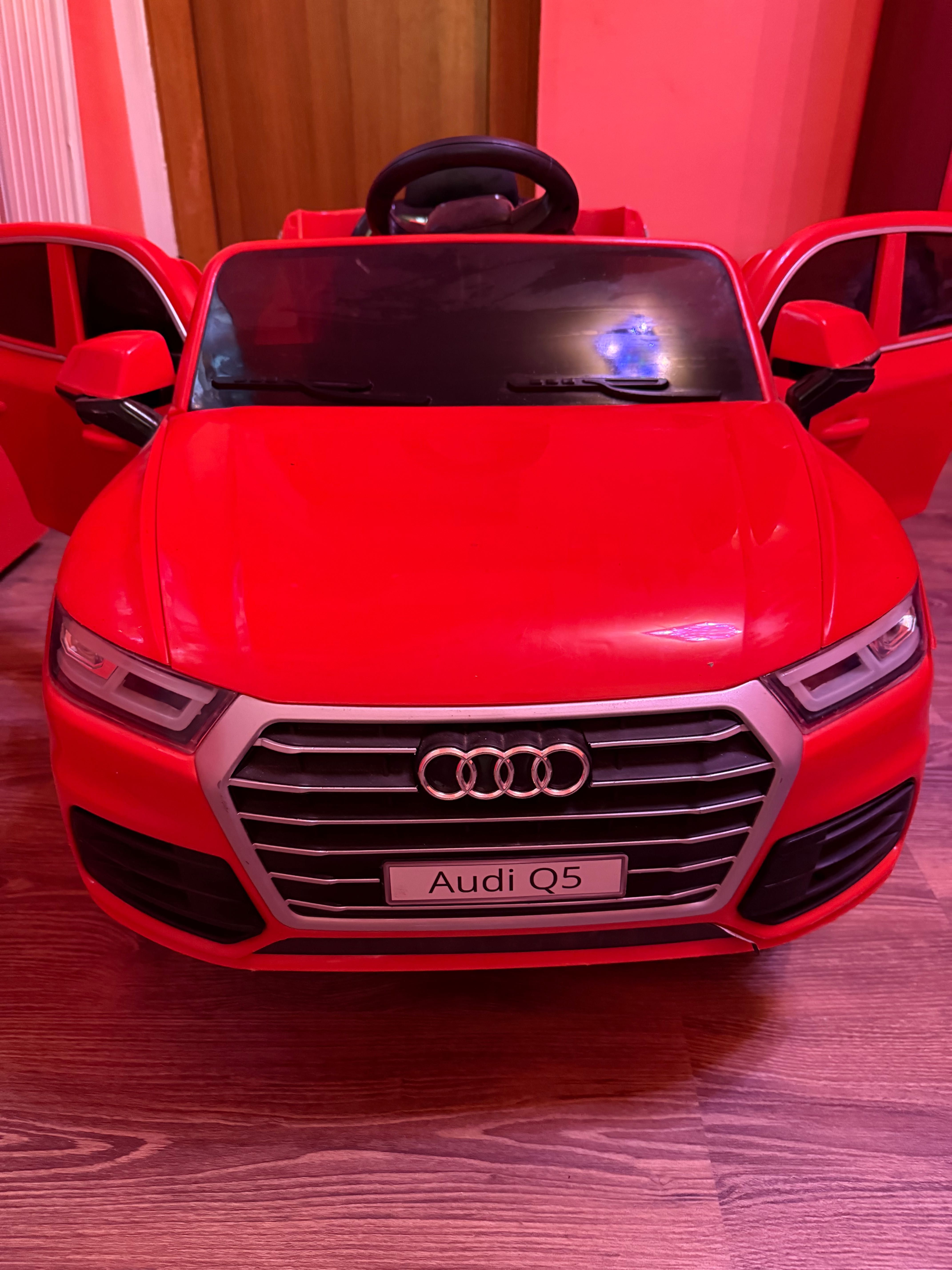 Детска акумулаторна кола Audi Q5