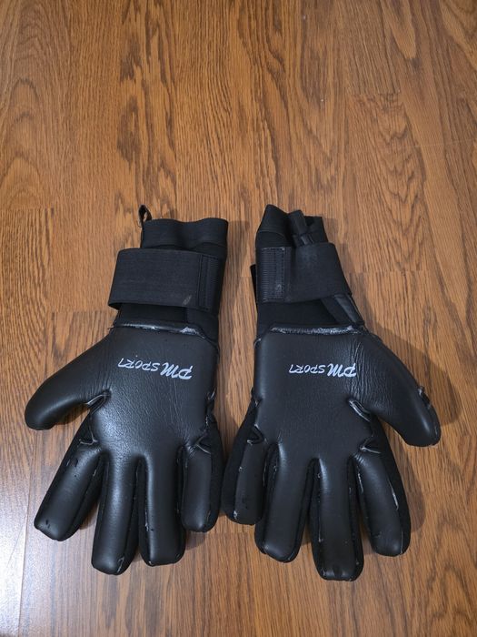 Вратарски ръкавици