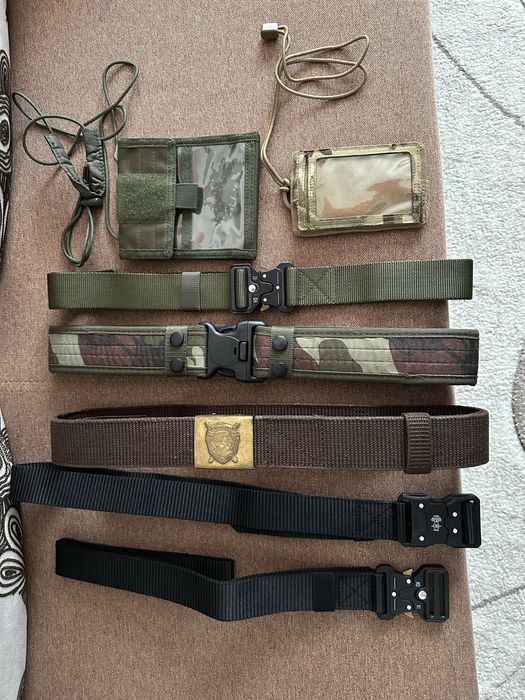 Vând diverse centuri (curele).