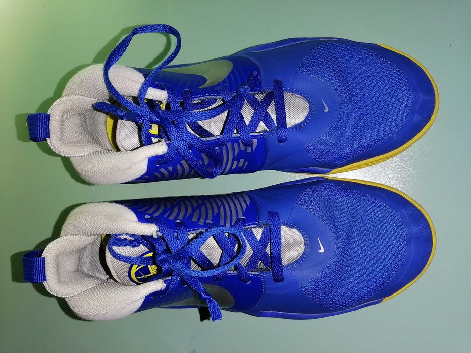 adidasi NIKE marimea 38